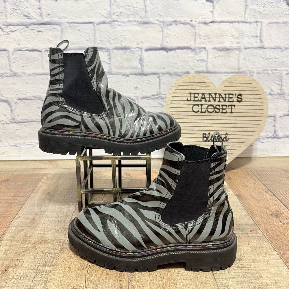 Circus by Sam Edelman Womens Effie Ankle Boot 11 Sage Zebra Print